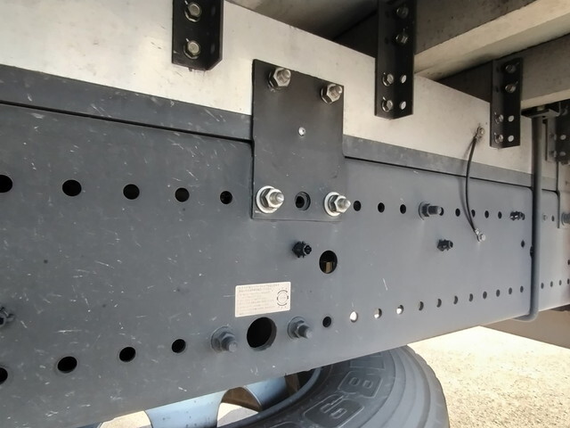 日野プロフィア冷凍車（冷蔵車）大型（10t）[写真19]