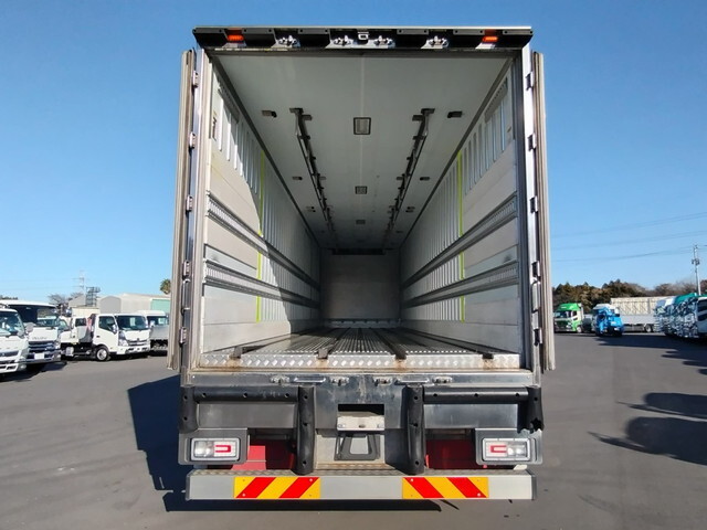 日野プロフィア冷凍車（冷蔵車）大型（10t）[写真06]