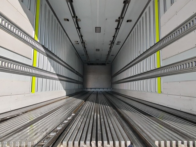 日野プロフィア冷凍車（冷蔵車）大型（10t）[写真07]