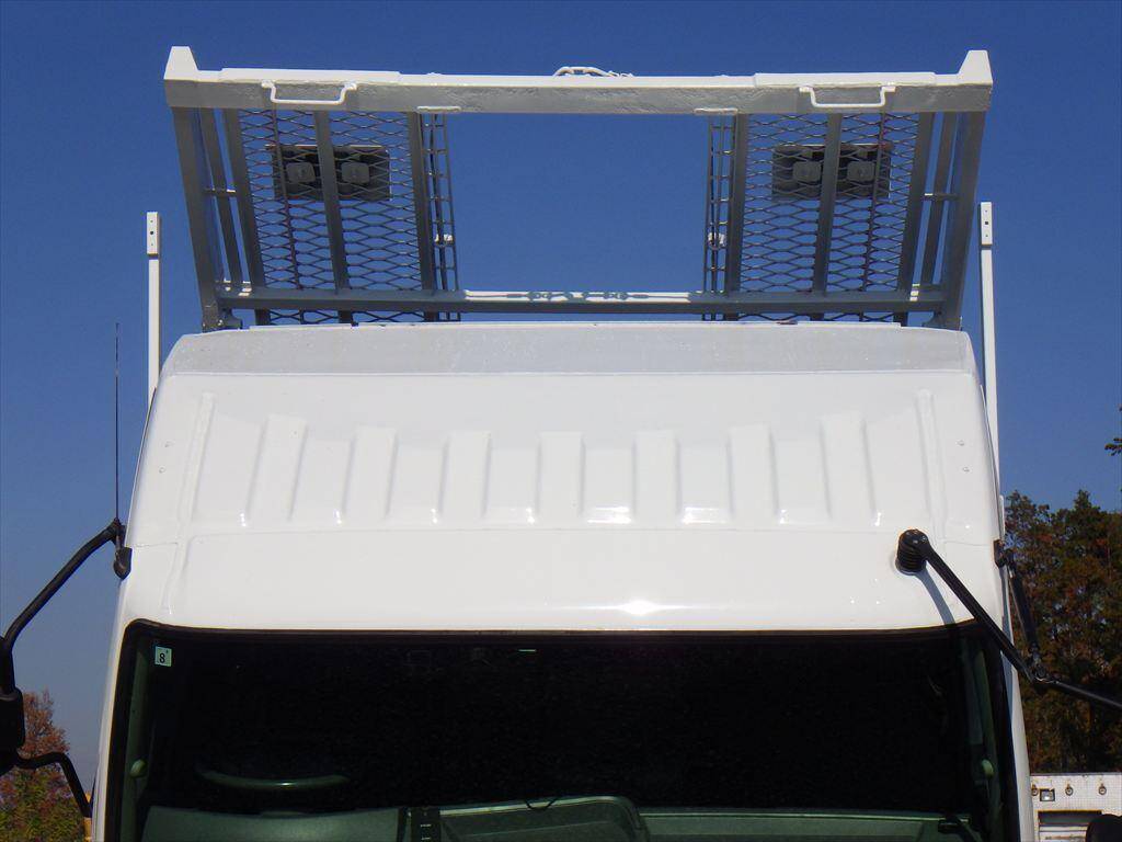 三菱ふそうファイターその他の形状増トン（6t・8t）[写真18]