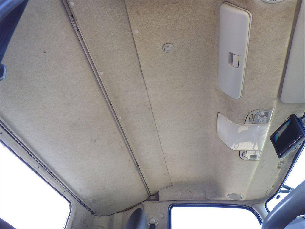 三菱ふそうファイターその他の形状増トン（6t・8t）[写真21]