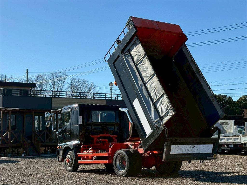 日野レンジャーダンプ増トン（6t・8t）[写真10]
