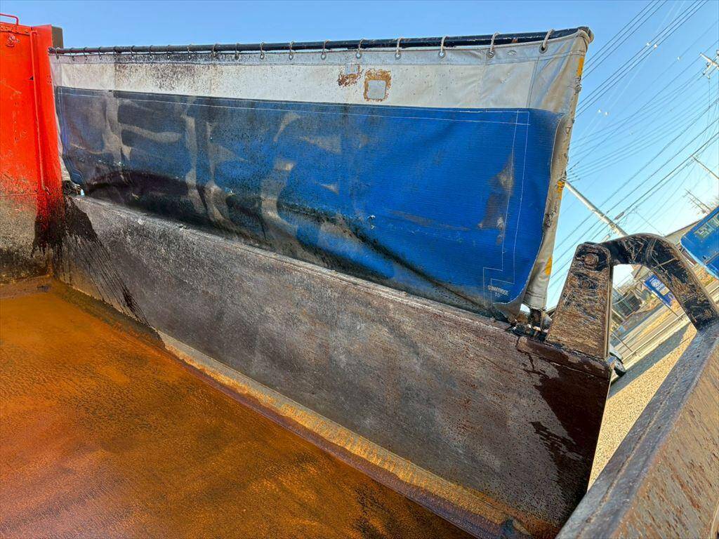 日野レンジャーダンプ増トン（6t・8t）[写真09]