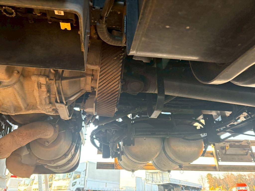 日野プロフィアアルミウイング大型（10t）[写真16]