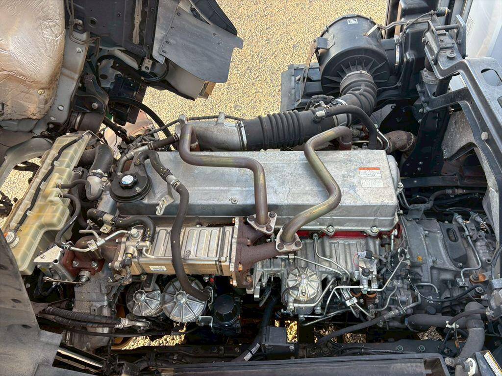 日野プロフィアアルミウイング大型（10t）[写真17]