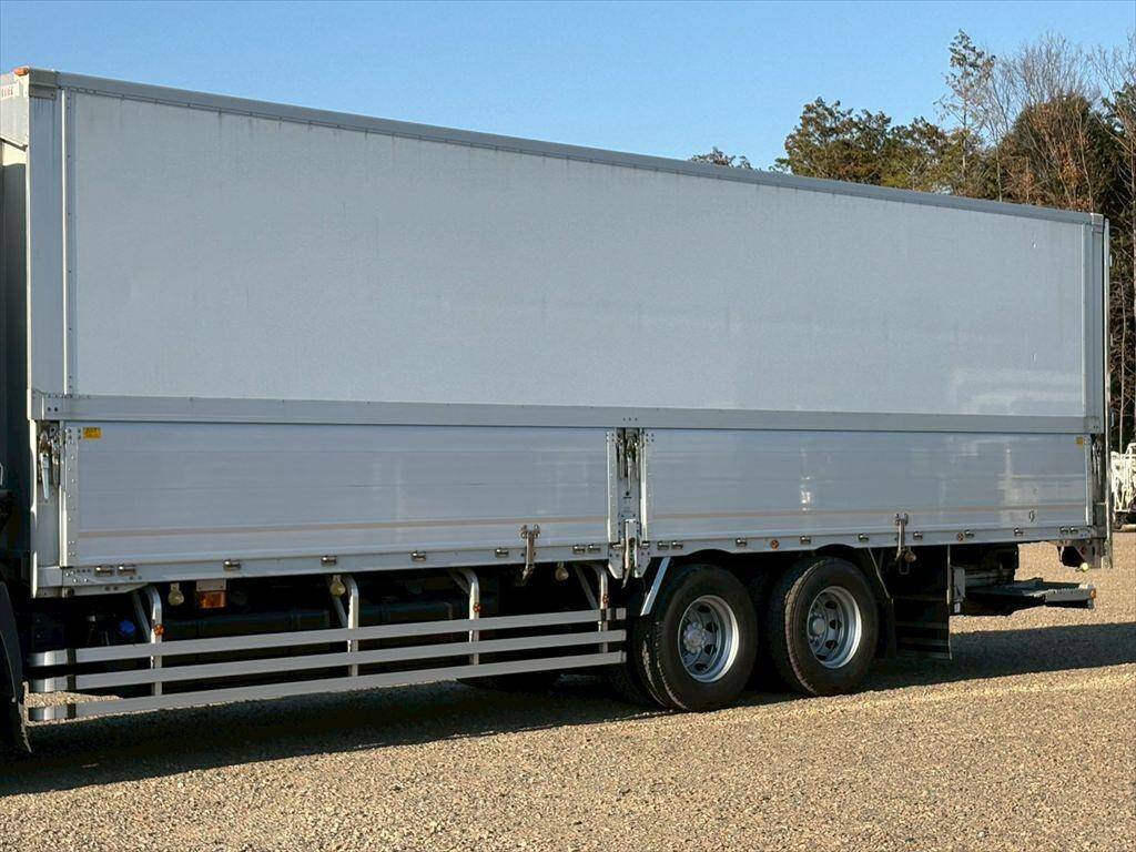 日野プロフィアアルミウイング大型（10t）[写真06]