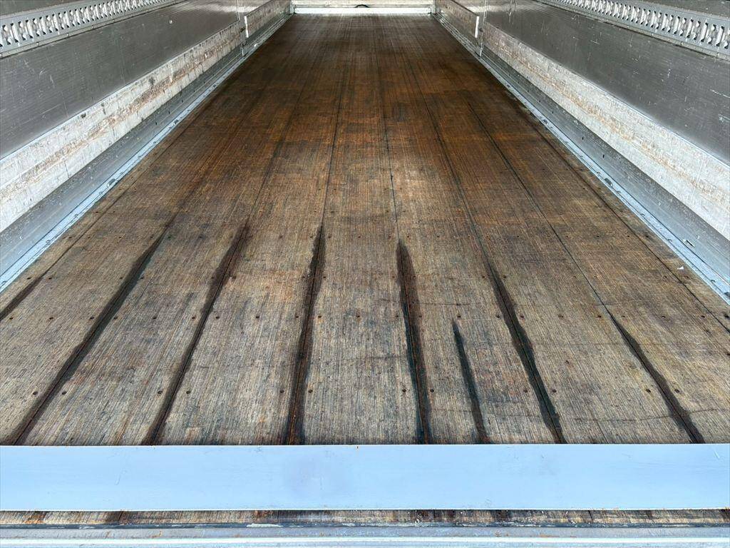 日野プロフィアアルミウイング大型（10t）[写真08]