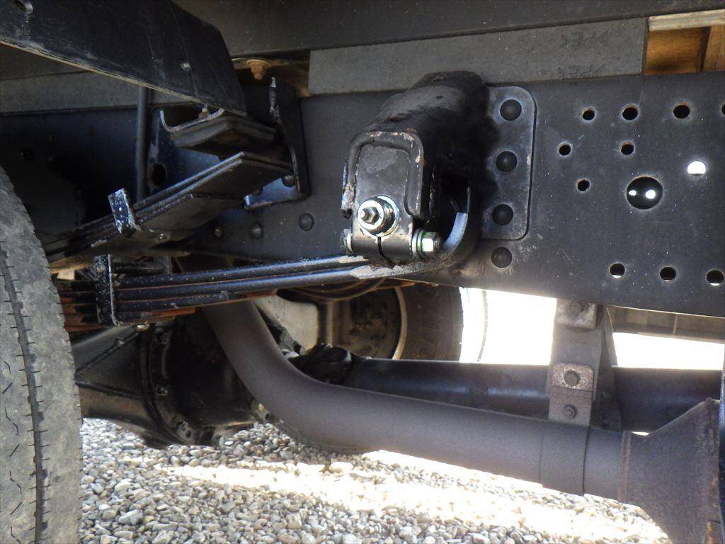 三菱ふそうキャンタークレーン3段小型（2t・3t）[写真16]