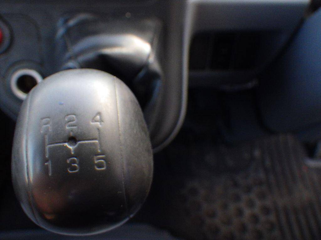 三菱ふそうキャンタークレーン3段小型（2t・3t）[写真22]