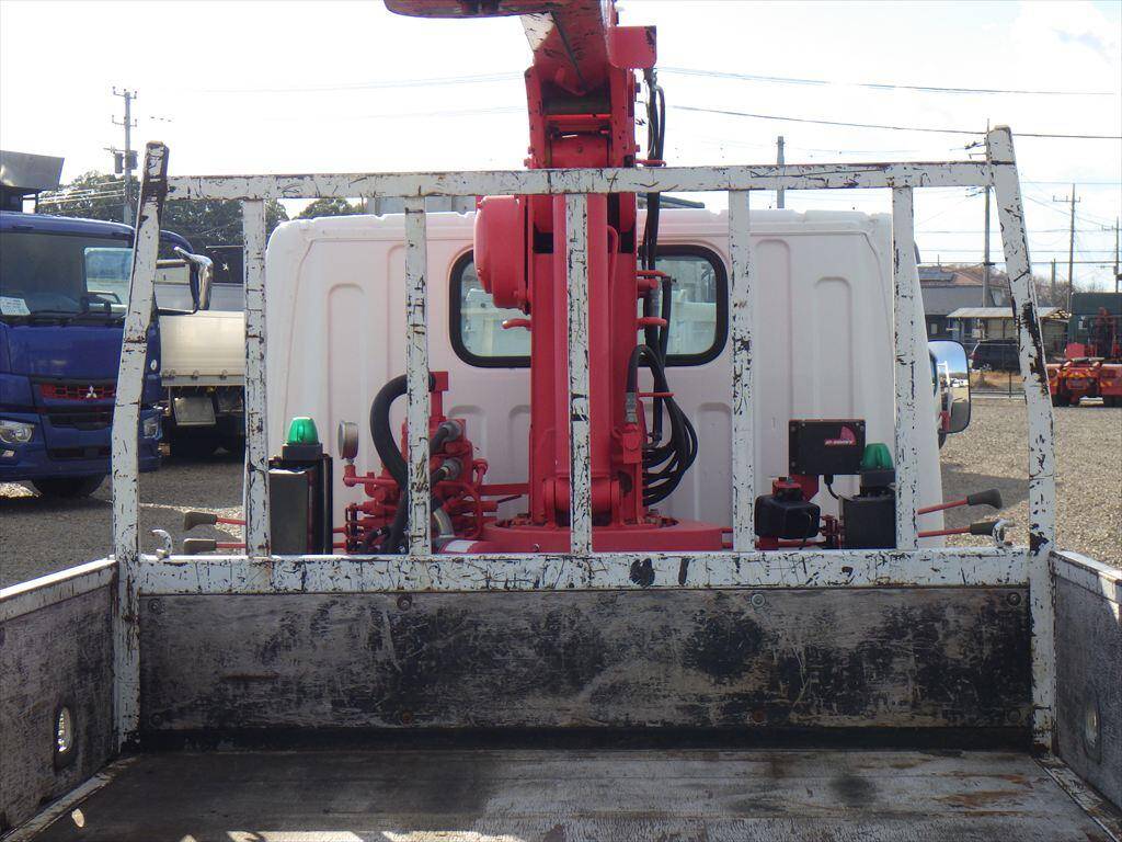 三菱ふそうキャンタークレーン3段小型（2t・3t）[写真07]