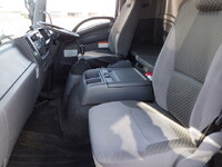 いすゞフォワードアルミウイング中型（4t）[写真14]