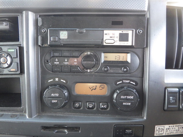 いすゞフォワードアルミウイング中型（4t）[写真15]