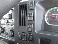 いすゞフォワードアルミウイング中型（4t）[写真18]