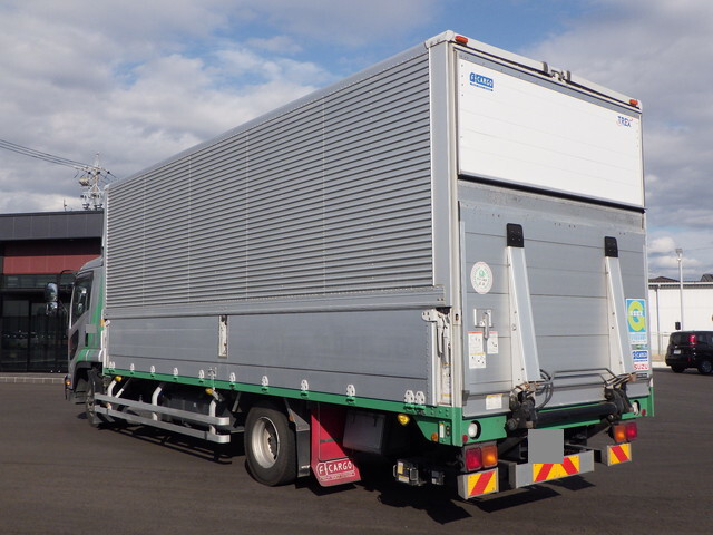 いすゞフォワードアルミウイング中型（4t）[写真02]