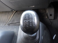 いすゞフォワードアルミウイング中型（4t）[写真21]