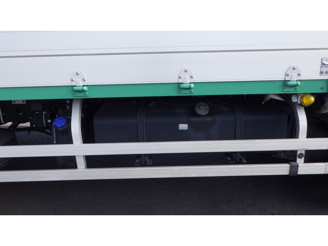 いすゞフォワードアルミウイング中型（4t）[写真26]