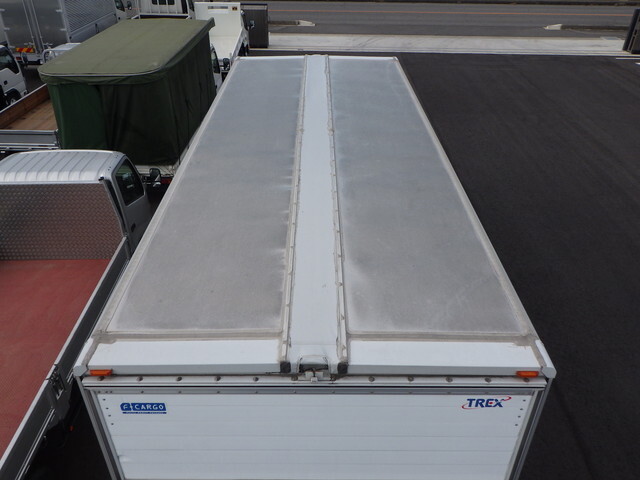 いすゞフォワードアルミウイング中型（4t）[写真34]