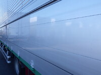 いすゞフォワードアルミウイング中型（4t）[写真40]