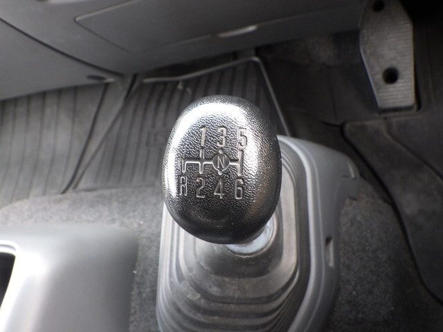 いすゞフォワードアルミウイング中型（4t）[写真20]