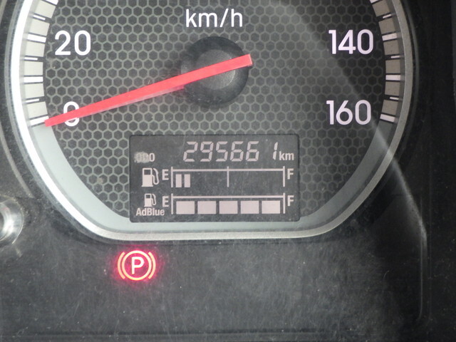 いすゞフォワードアルミウイング中型（4t）[写真21]