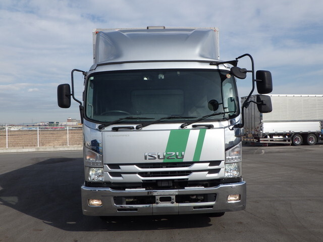 いすゞフォワードアルミウイング中型（4t）[写真06]