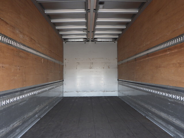 いすゞフォワードアルミウイング中型（4t）[写真08]