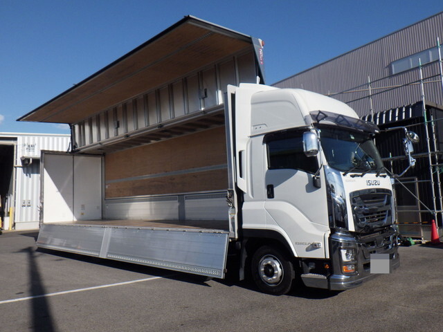 いすゞギガアルミウイング2022年(令和4年)2PG-CYJ77C