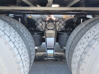 いすゞギガアルミウイング大型（10t）[写真13]