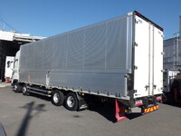 いすゞギガアルミウイング大型（10t）[写真02]