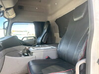 UDトラックスクオンパネルウイング大型（10t）[写真18]