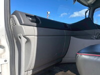 UDトラックスクオンパネルウイング大型（10t）[写真19]