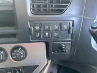 UDトラックスクオンパネルウイング大型（10t）[写真27]