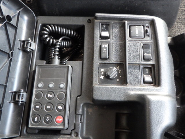 日野プロフィアアルミウイング大型（10t）[写真20]