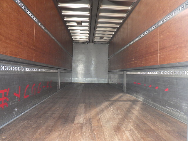 日野プロフィアアルミウイング大型（10t）[写真03]