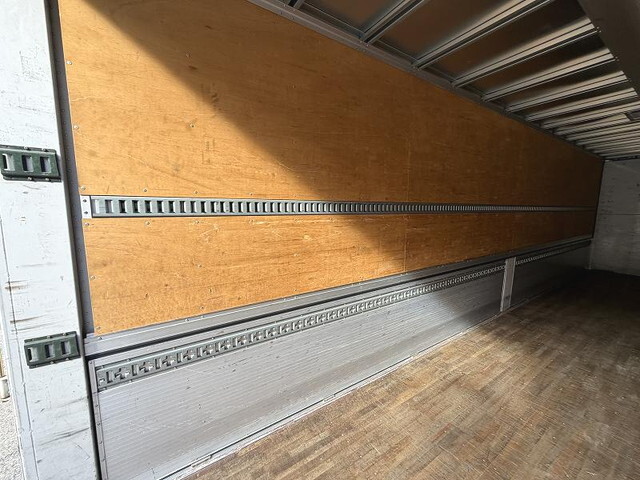 日野プロフィアアルミウイング大型（10t）[写真10]