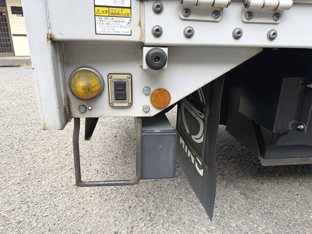 日野プロフィアアルミウイング大型（10t）[写真26]