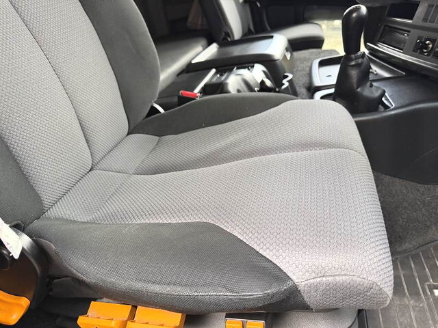 日野プロフィアアルミウイング大型（10t）[写真28]