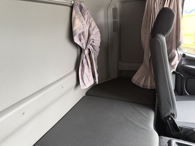 日野プロフィアアルミウイング大型（10t）[写真36]