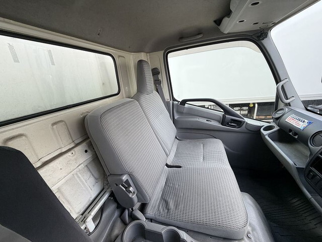 日野デュトロ冷凍車（冷蔵車）小型（2t・3t）[写真38]