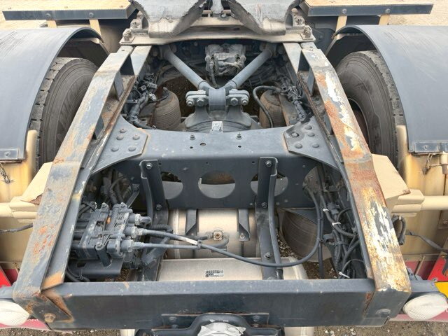 三菱ふそうスーパーグレートトレーラーヘッド（トラクターヘッド）大型（10t）[写真23]