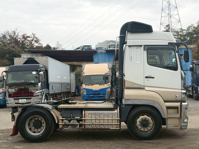 三菱ふそうスーパーグレートトレーラーヘッド（トラクターヘッド）大型（10t）[写真06]