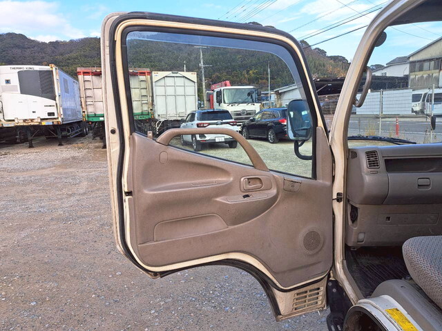 トヨタその他の車種平ボディ小型（2t・3t）[写真23]