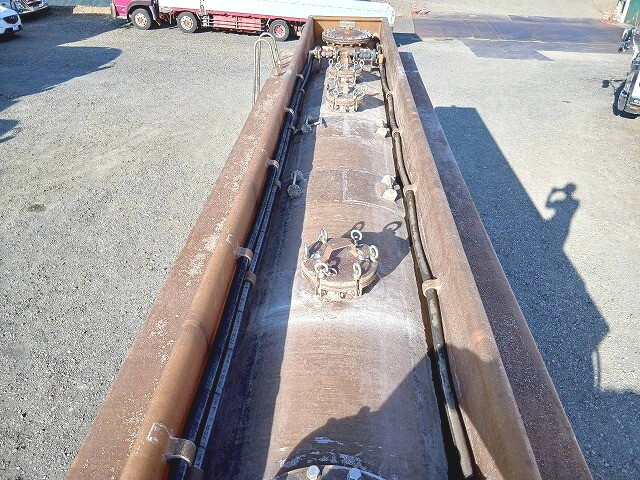 三菱ふそうスーパーグレートタンク車（タンクローリー）大型（10t）[写真37]