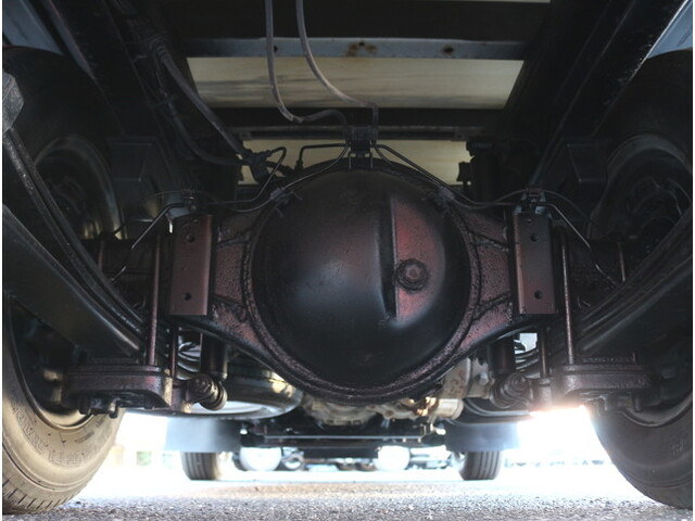 日野デュトロ平ボディ小型（2t・3t）[写真18]