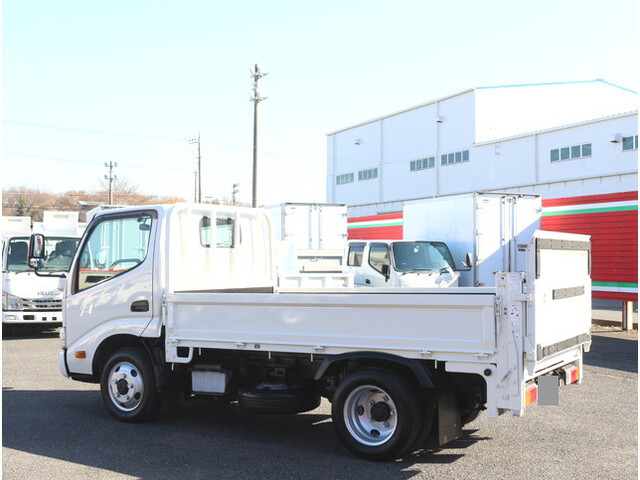 日野デュトロ平ボディ小型（2t・3t）[写真02]