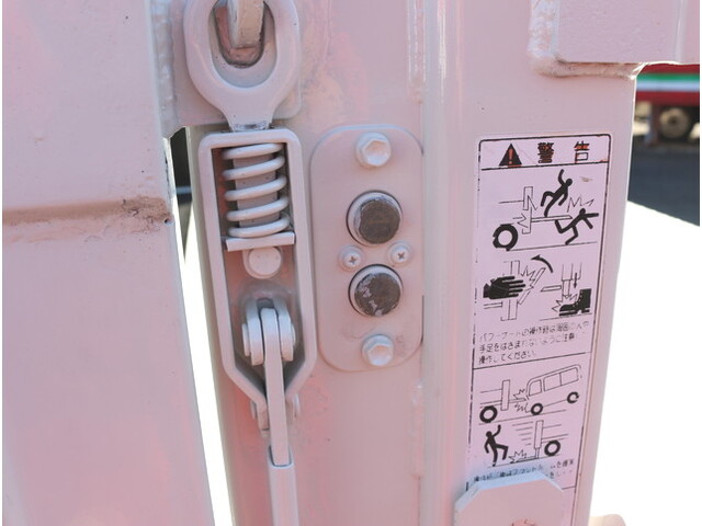 日野デュトロ平ボディ小型（2t・3t）[写真07]