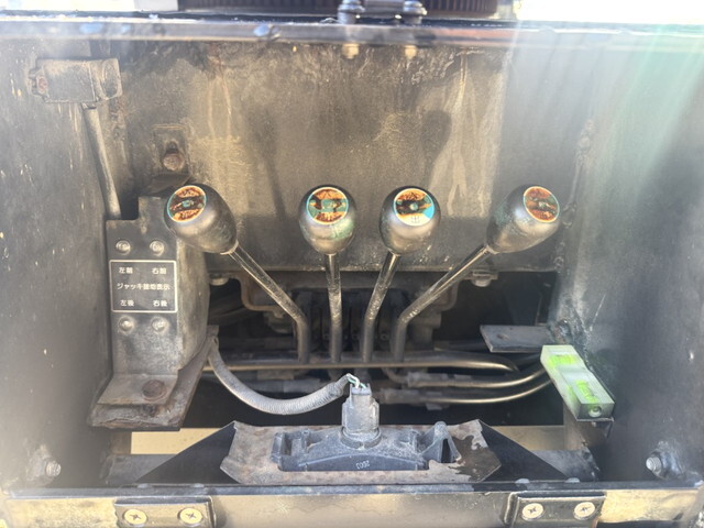 日野デュトロ高所作業車小型（2t・3t）[写真17]