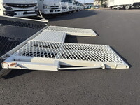 いすゞエルフセーフティローダー小型（2t・3t）[写真11]