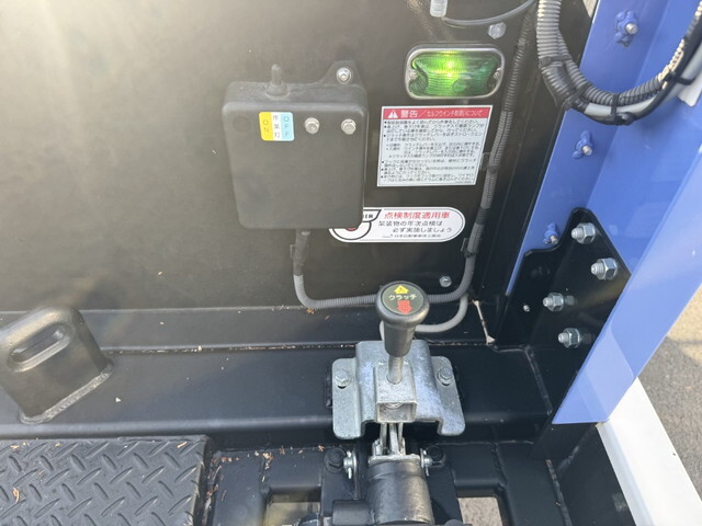 いすゞエルフセーフティローダー小型（2t・3t）[写真14]