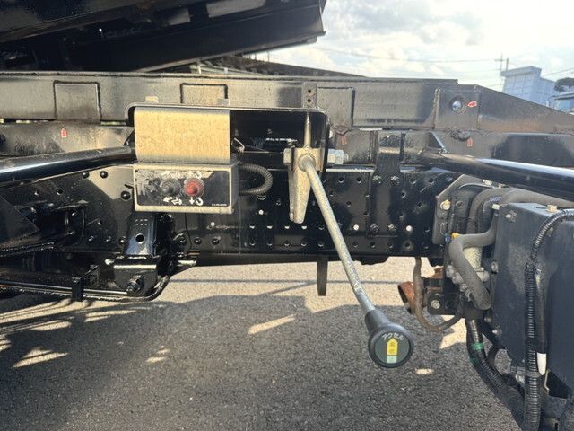 いすゞエルフセーフティローダー小型（2t・3t）[写真20]